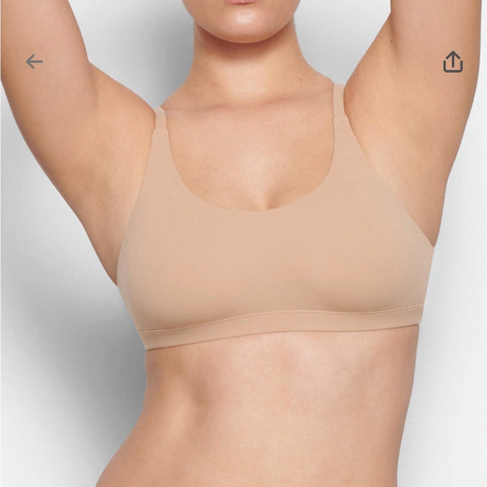 Skims Racerback scoop Bralette Clay Beige size small